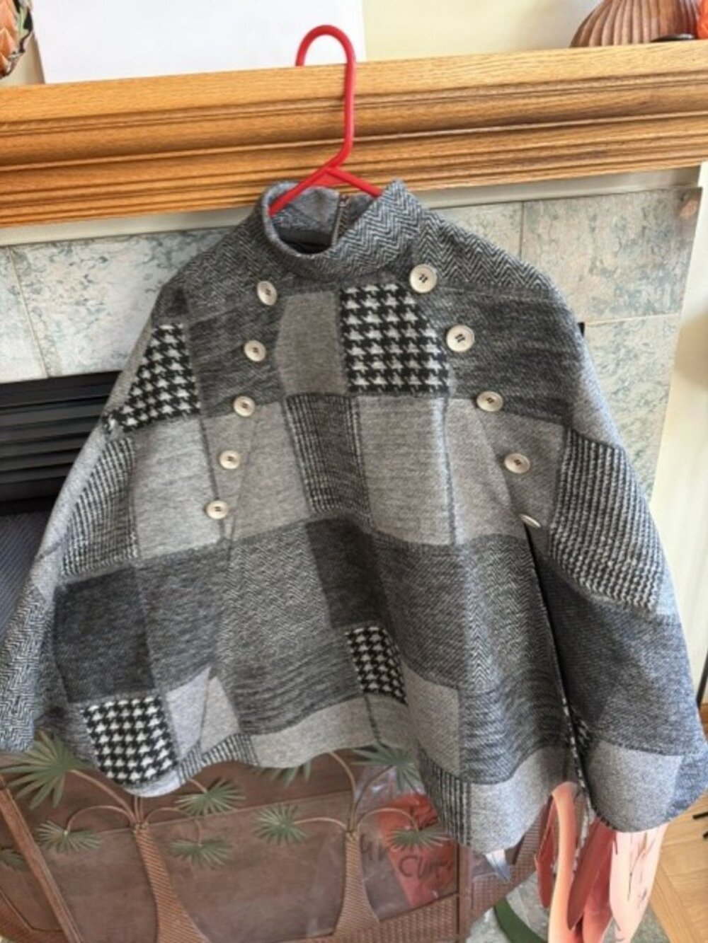 St Sereno Gray & Black Lined Cape